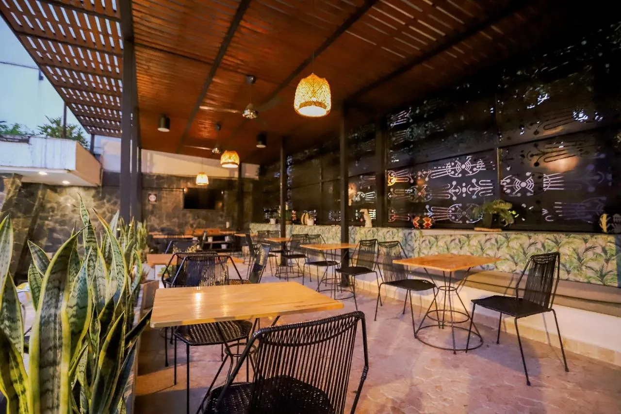Medellin Vibes Hostel كولومبيا