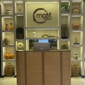 Moet Medellin